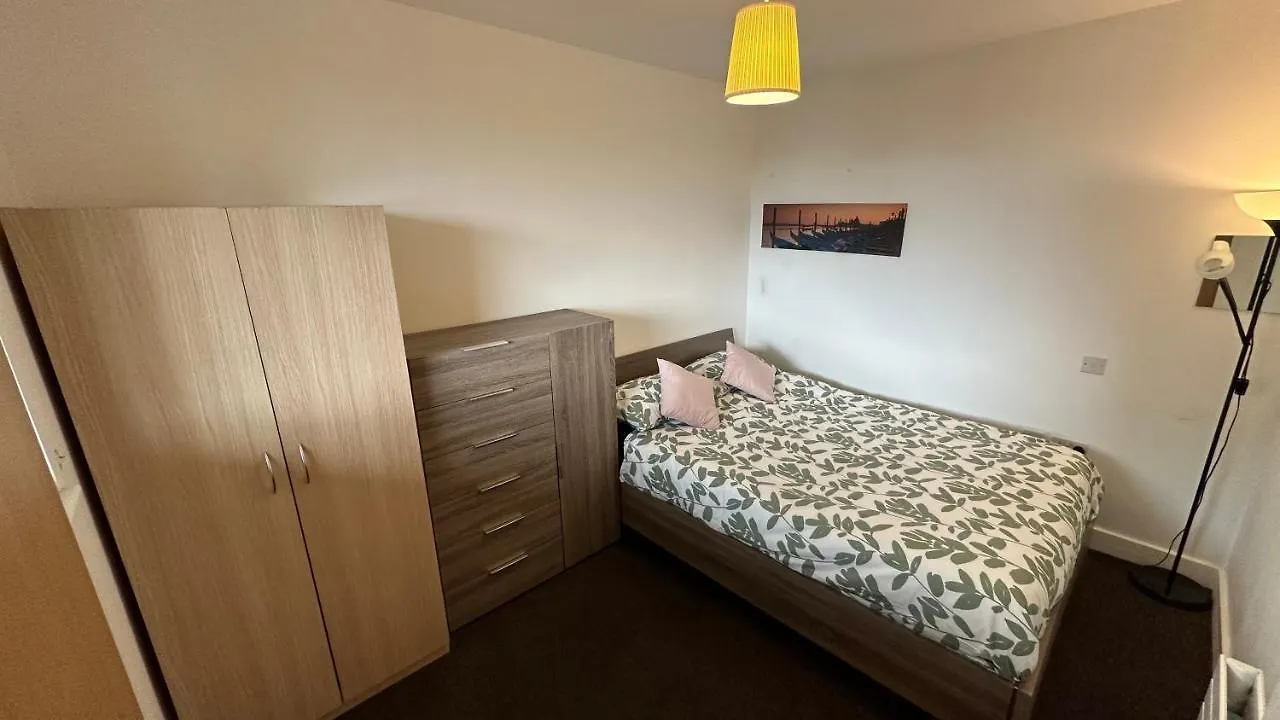 Guest house London Rooms In Luxury Apartment United Kingdom