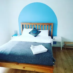  Guest house Big Yellow Door In Queens Quarter United Kingdom