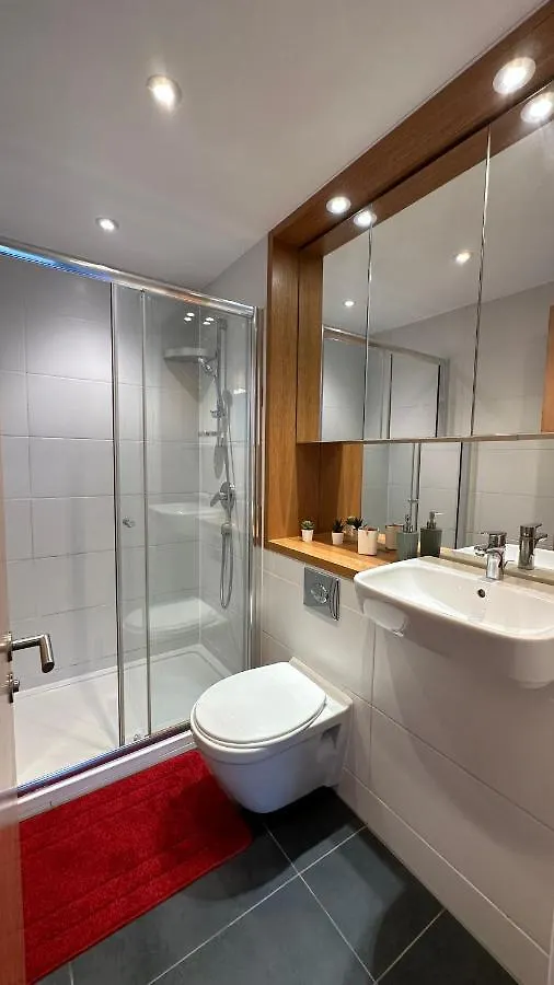 Guest house London Rooms In Luxury Apartment United Kingdom